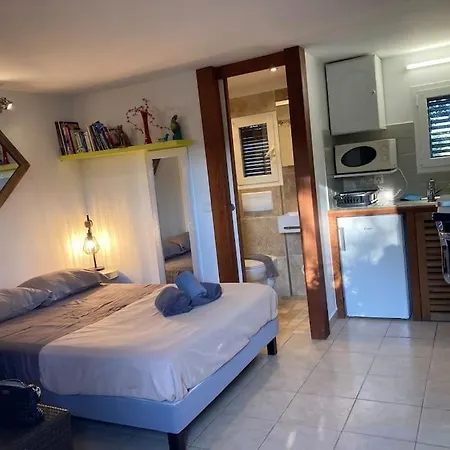 Tatil Evi A 5 Minutes A Pied Du Centre De Vecchio Porto-Vecchio (Corsica)