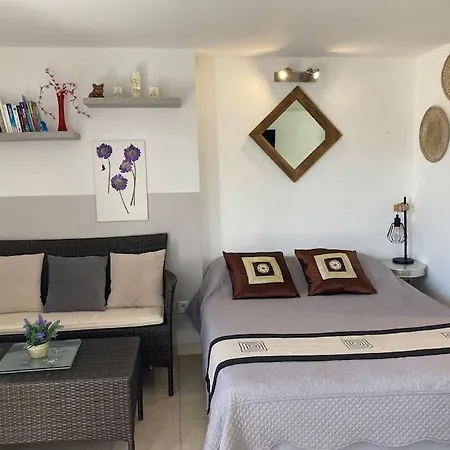 A 200m Du Centre De Vecchio. Feriehus *